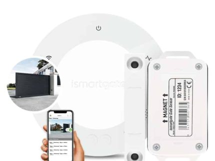 The ismartgate LITE - Fjernstyret Låge & portåbner via. Din Smartphone eller PC (Max 1 tilslutning af låge eller port) vises på en hvid baggrund med en hovedkontrolenhed og sensor ved siden af en smartphone med garage-relaterede kontroller synlige på dens app. En cirkulær indsats viser en moderne garageportåbning med Apple- og Android-logoer vist i bunden.