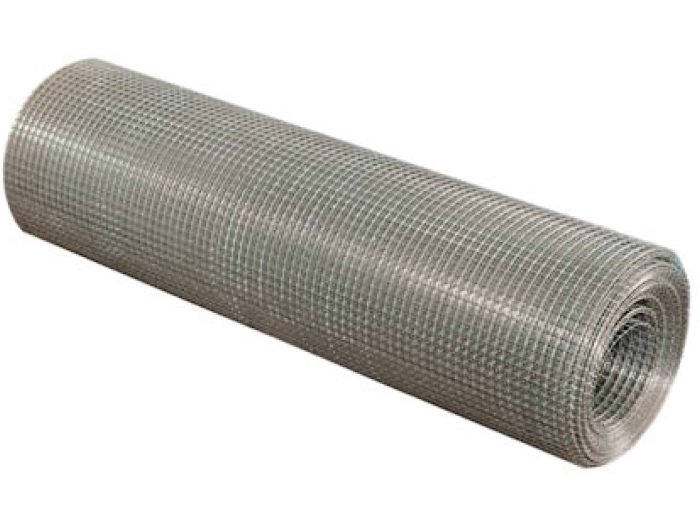 En rulle Gabionhegn - Panelhegn "SLEEKNOTE" 2D OVERFL.Behandl?, velegnet til forskellige hegnsbehov, vist mod hvid baggrund. Trådnettet er tæt oprullet og har et gitterlignende mønster, hvilket gør det ideelt til brug i hegn, forstærkning eller støtte i byggeri og havearbejde.