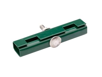En grøn rektangulær plastgenstand med en metalskrue og et Samlingsbeslag fastgjort til. Objektet har slidser på den øverste og nederste overflade, der sandsynligvis bruges til sikring eller montering. Den grønne plastik har en blank finish.