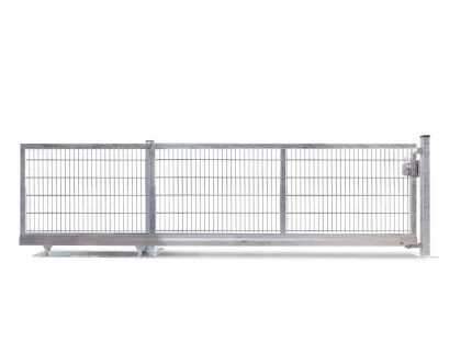 En stor, metallisk skydeport lavet af stål med et gittermønster. Porten, kendt som V-Star EXTREME Skydeport, er monteret på ruller i bunden og en stolpe til højre understøtter den. Designet fremstår robust og er sandsynligvis beregnet til sikkerhedsformål. Baggrunden er hvid.