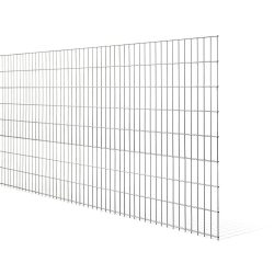Et stort udsnit af galvaniseret metaltrådshegn, med et gittermønster af jævnt fordelte lodrette og vandrette stænger, er vist. Panelhegn, der måler 103x250cm, strækker sig fra forgrunden til baggrunden i en vinkel.