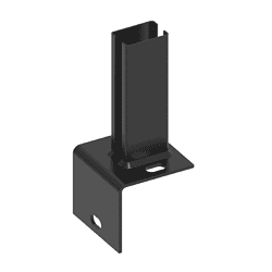 Fodplade L-Form til 60x40mm Stolpe Sort RAL 9005 - Væg/mur er et sort metalbeslag med en L-formet bund med to huller - et på hver side - og en lodret rektangulær forlængelse med en åben ende i toppen. Den er designet til montering eller understøttelse af strukturer og er kompatibel med en 60x40 mm stolpe, afsluttet i Sort RAL 9005 for øget holdbarhed.