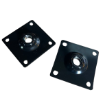 To sorte metal drejeplader med kuglelejer, hver med fire hjørnehuller til montering, ligner Murbeslag til 2D/3D låger SORT. Pladerne er arrangeret i forskellige vinkler mod en almindelig baggrund.