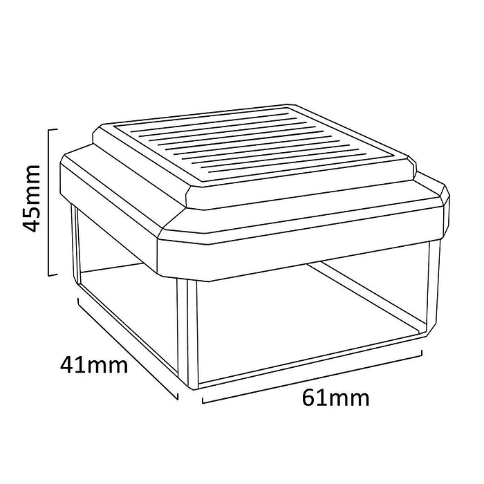En stregtegning af en rektangulær beholder med et ventileret låg og markerede dimensioner: højde 45 mm, bredde 41 mm og længde 61 mm. Perfekt til små tilbehør eller Solcelledrevet LED-lampe til Hegnsstolper monteringsvejledninger.