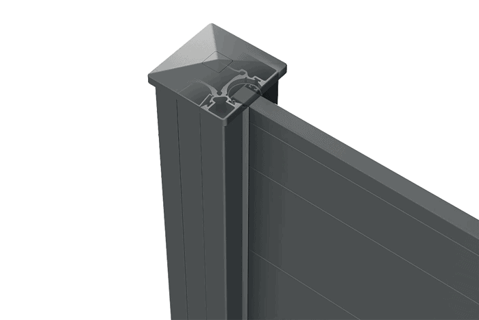 Nærbillede af en mørkegrå aluminiumshegn-stolpe med en pyramideformet hætte, der viser et tværsnit af dens konstruktion med indvendige støttestrukturer. Designet lægger vægt på holdbarhed og moderne æstetik.