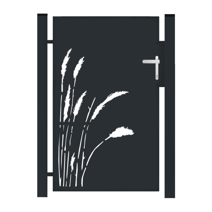 Den sorte metaldør, en del af "Låger i unikt design – Tilpassede løsninger efter mål", viser en hvid silhuet af højt græs på venstre side. Den har et sølvhåndtag og er indrammet af lodrette stolper, hvilket forstærker dens unikke tiltrækningskraft med skræddersyede løsninger.