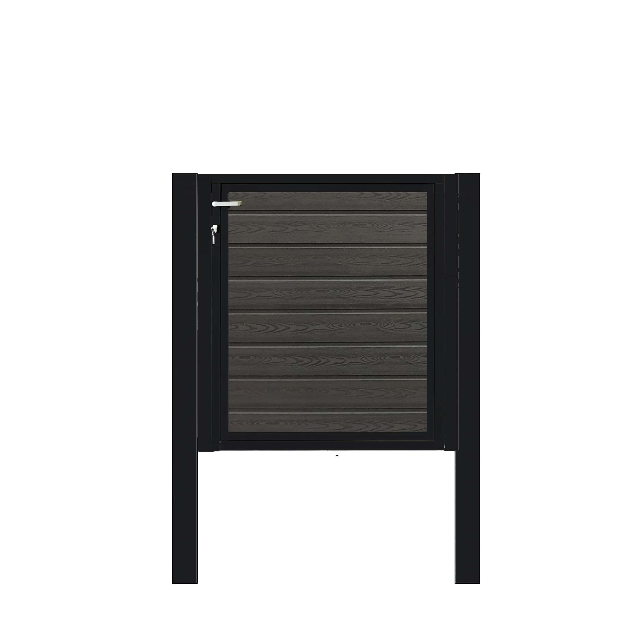 En moderne, lodret sort hegnslåge med antracit finish og en træstruktur i midten lavet af komposit brædder. Lågen har sølvhåndtag og lås i venstre side.