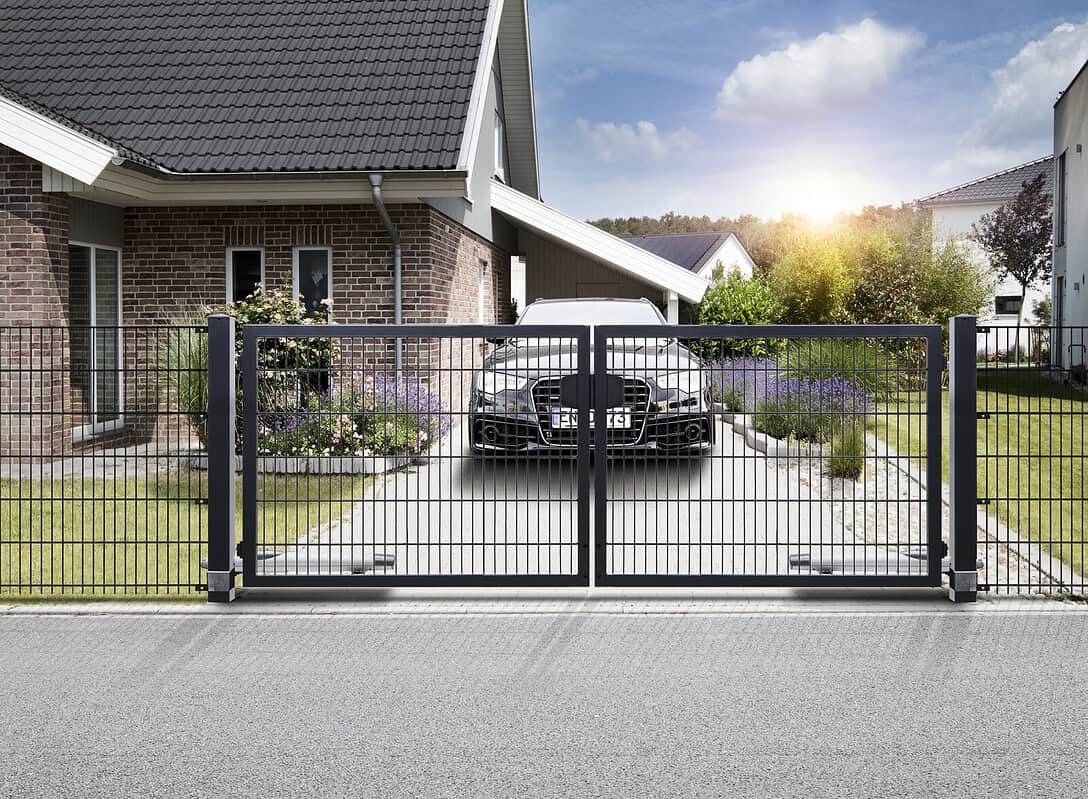 VARIO Trend dobbeltlåge i antracit med lavendelbed og indkørsel