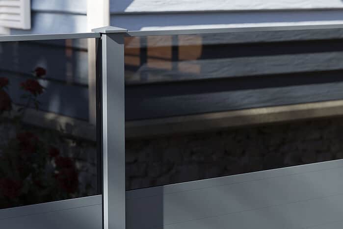 Vidual Café detalje af glas og aluminiumsprofil
