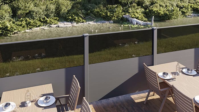 Vidual Café aluminiumshegn med glas på terrasse